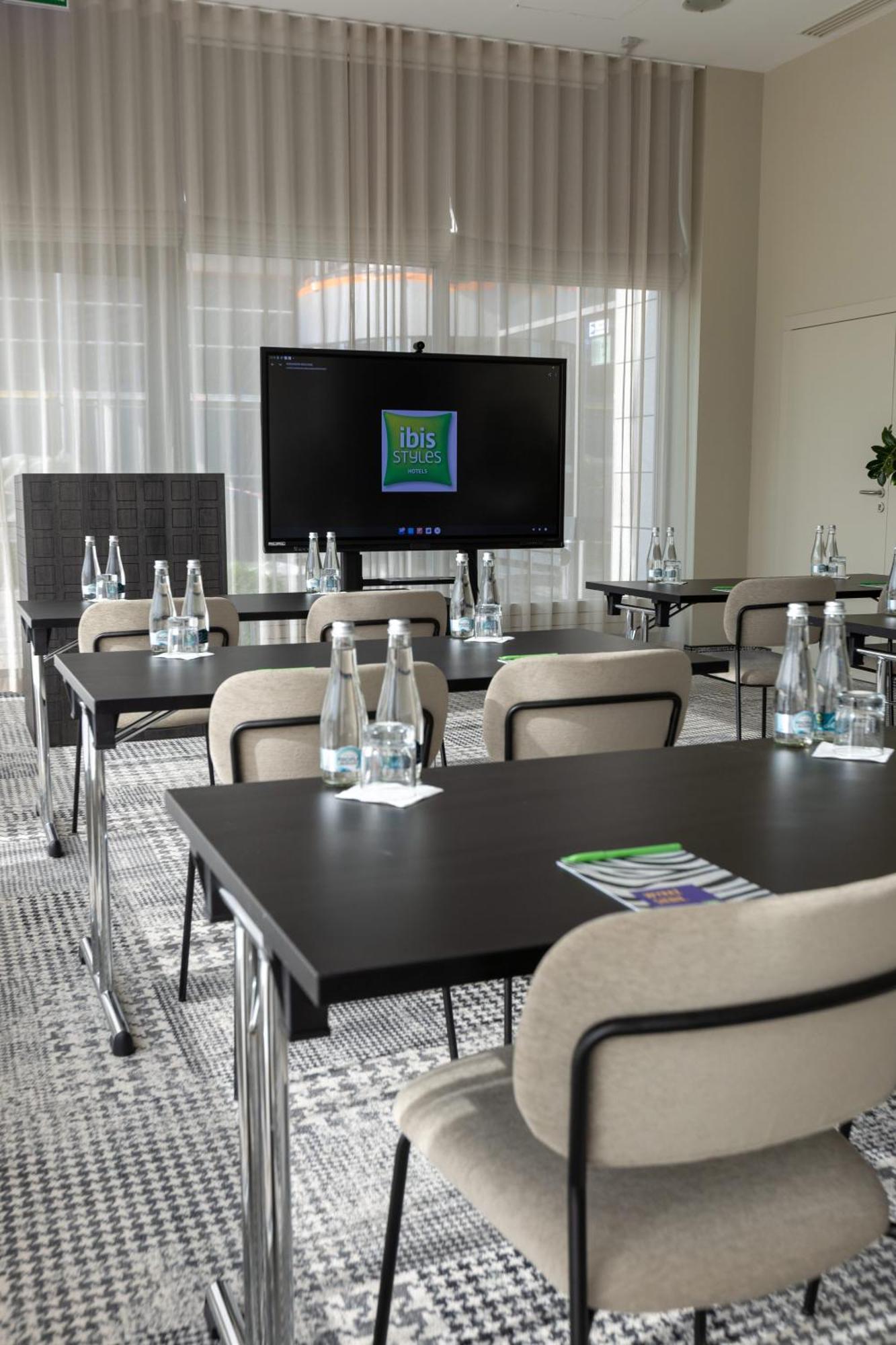 Ibis Styles Airport Hotel